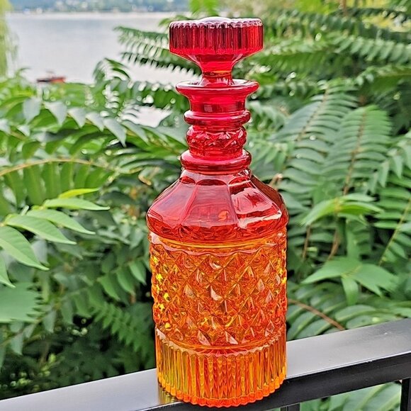 Cadmium Glass Yesteryear Decanter Amberina 10.25” With Stopper Stunning UV REACT - Picture 4 of 16